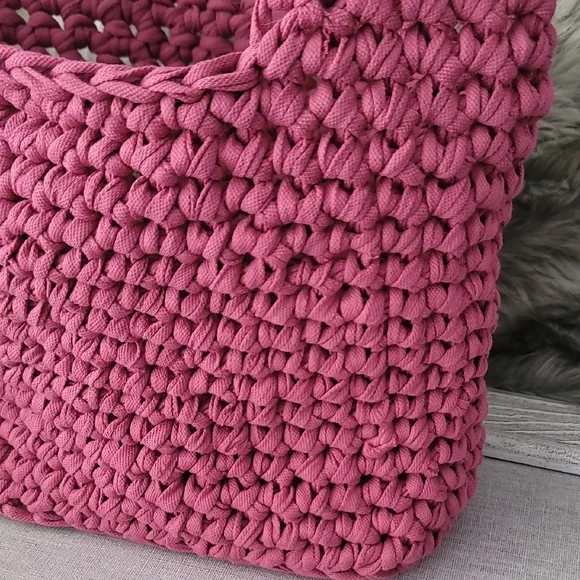 Handcrafted Pink Woven Tote Bag - Picture 4 of 14